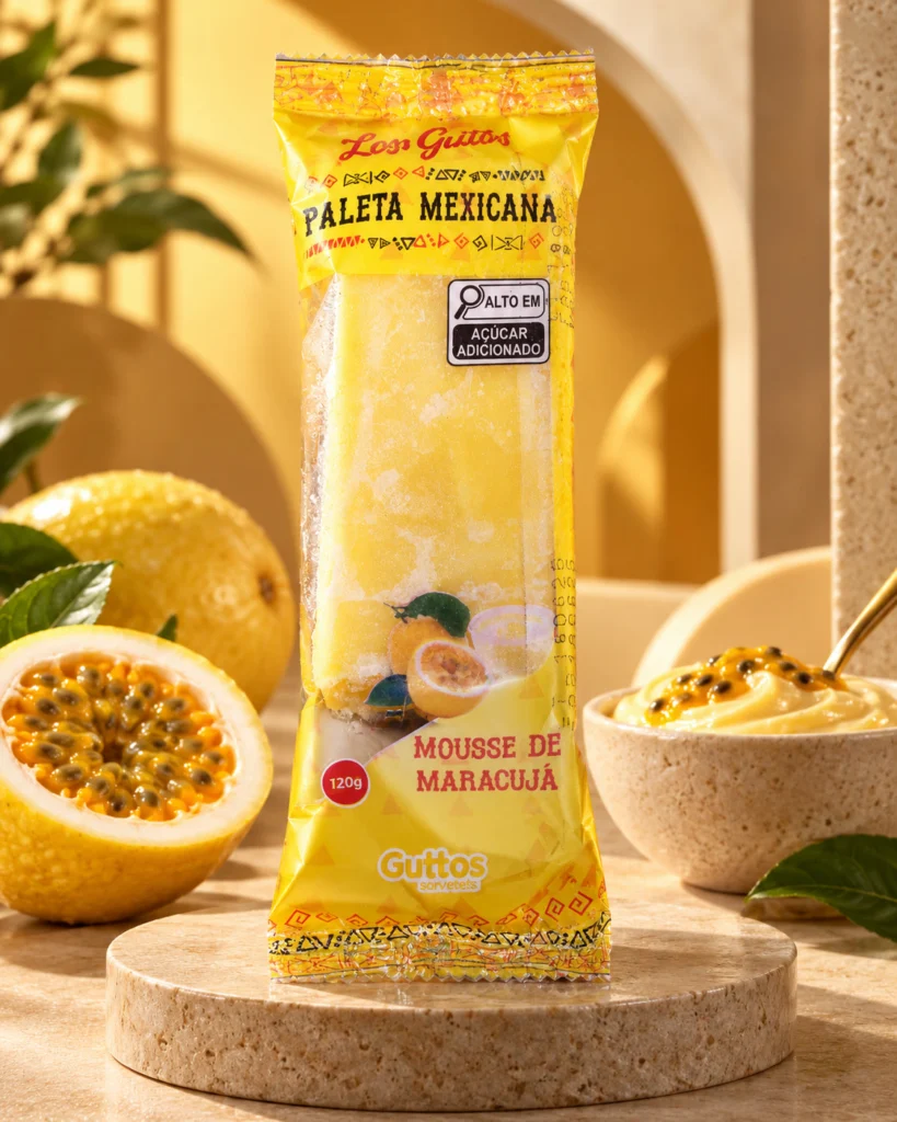 Paleta Mexicana Mousse de Maracujá Guttos — foto ambientada