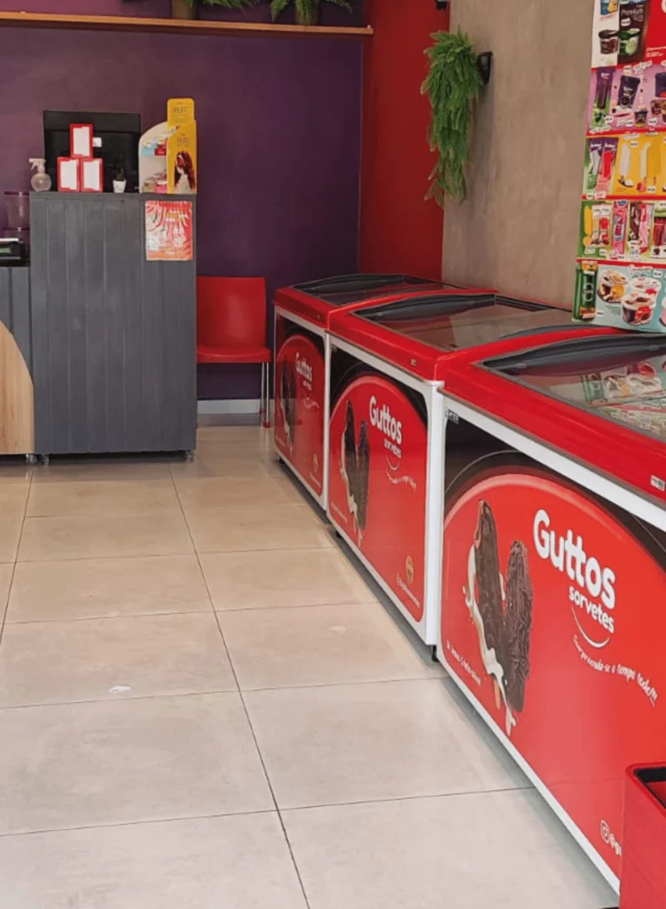 Freezers Guttos Sorvetes em ponto de venda